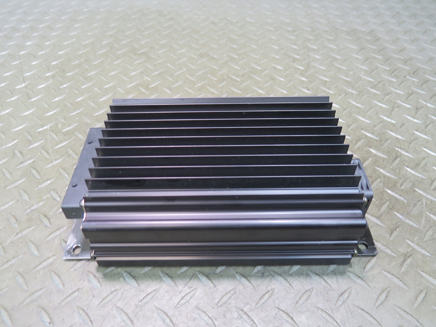 2005-2008 Porsche Boxster 987 Audio Sound Amplifier AMP Bose