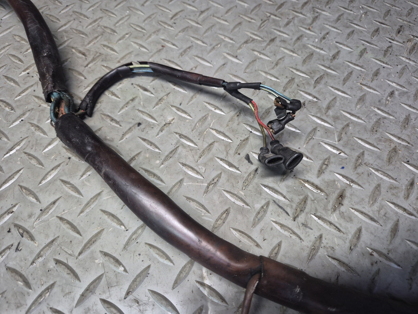 1985-1986 Porsche 928 S 5.0L V8 M28.44 RWD Engine Motor Bay Wiring Wire Harness