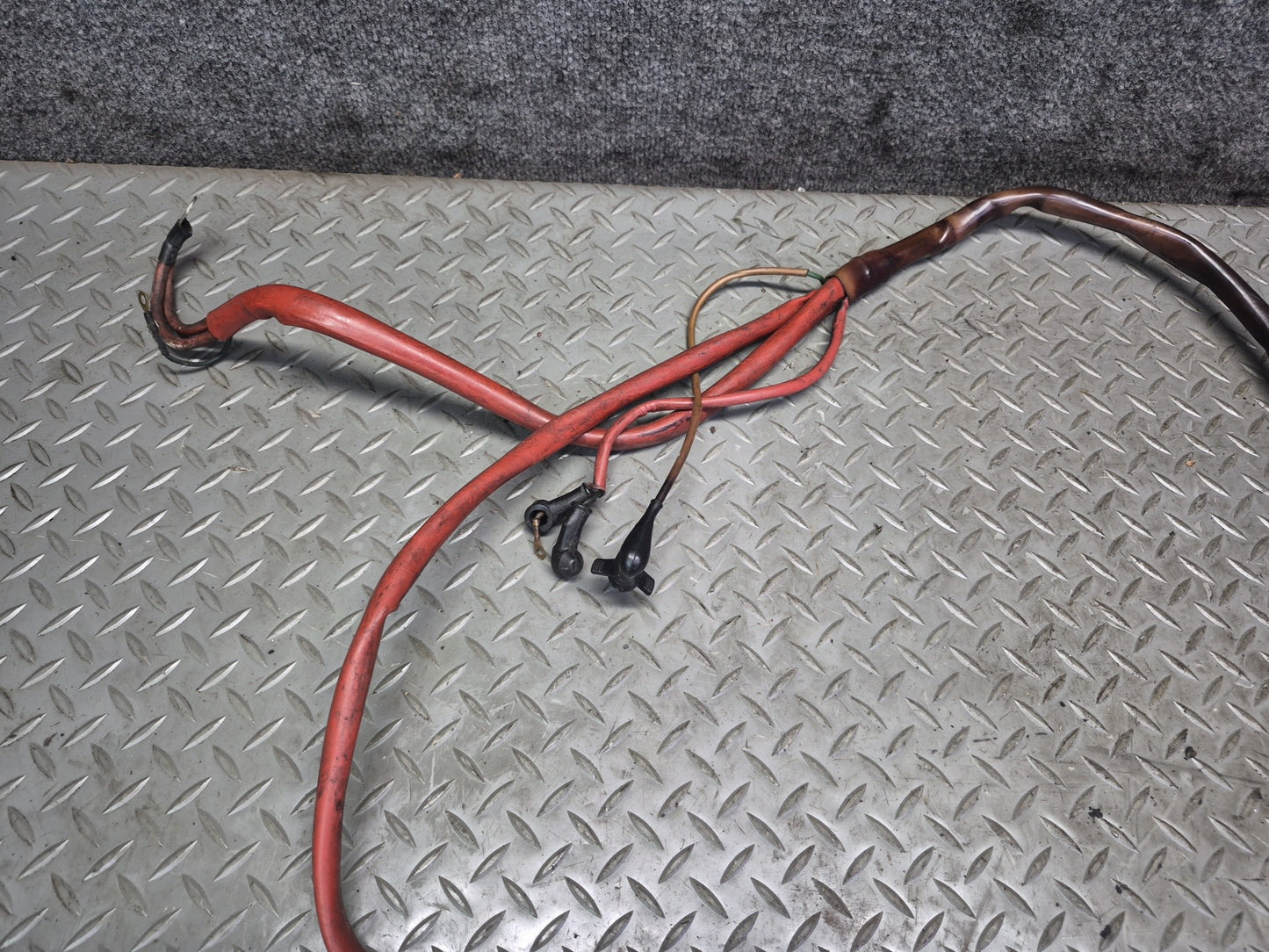 1985-1986 Porsche 928 S 5.0L V8 M28.44 RWD Engine Motor Bay Wiring Wire Harness
