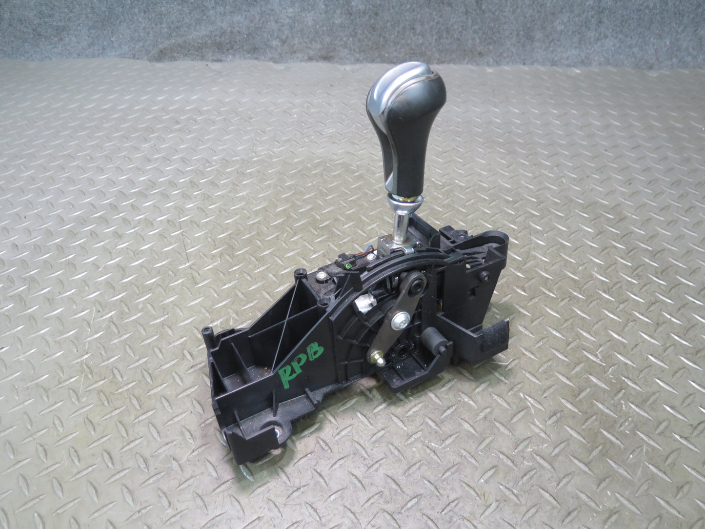 2005-2008 Porsche Boxster 987 Tiptronic Automatic Transmission Shifter