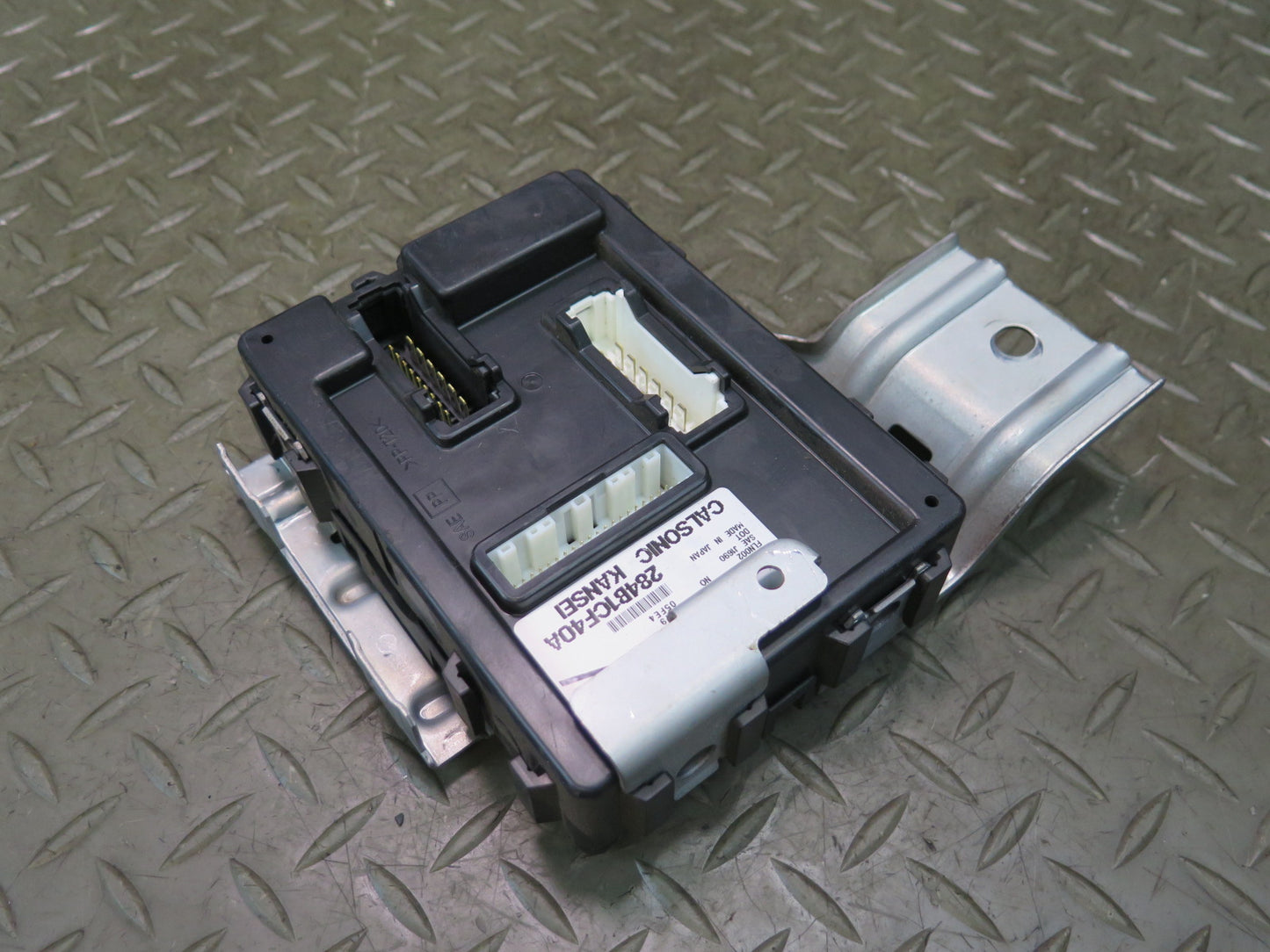 2006 Nissan 350Z Z33 Convertible BCM Body Control Module 284B1-CF40A OEM