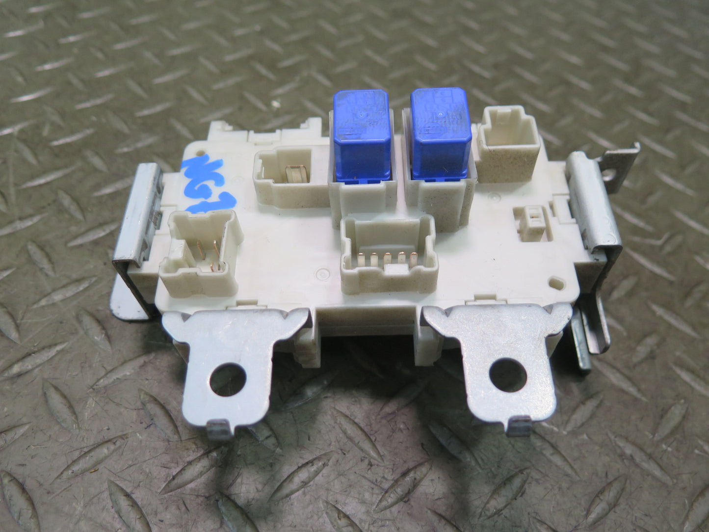 2006 Nissan 350Z Z33 Convertible Interior Under Dash Fuse Box OEM