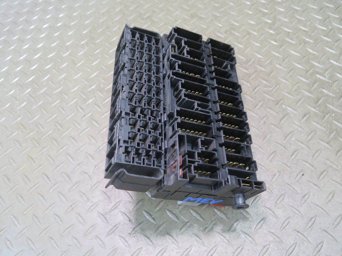 99-03 VW Eurovan T4 Power Distribution Fuse Relay Box Module OEM