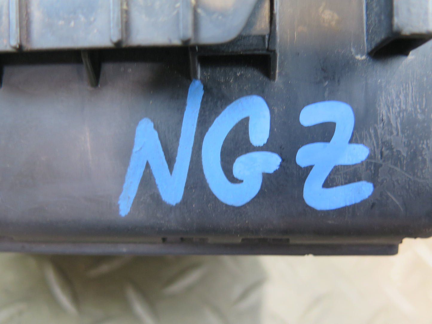 2006 Nissan 350Z Z33 Convertible MT Under Hood Ipdm Fuse Relay Box Unit OEM
