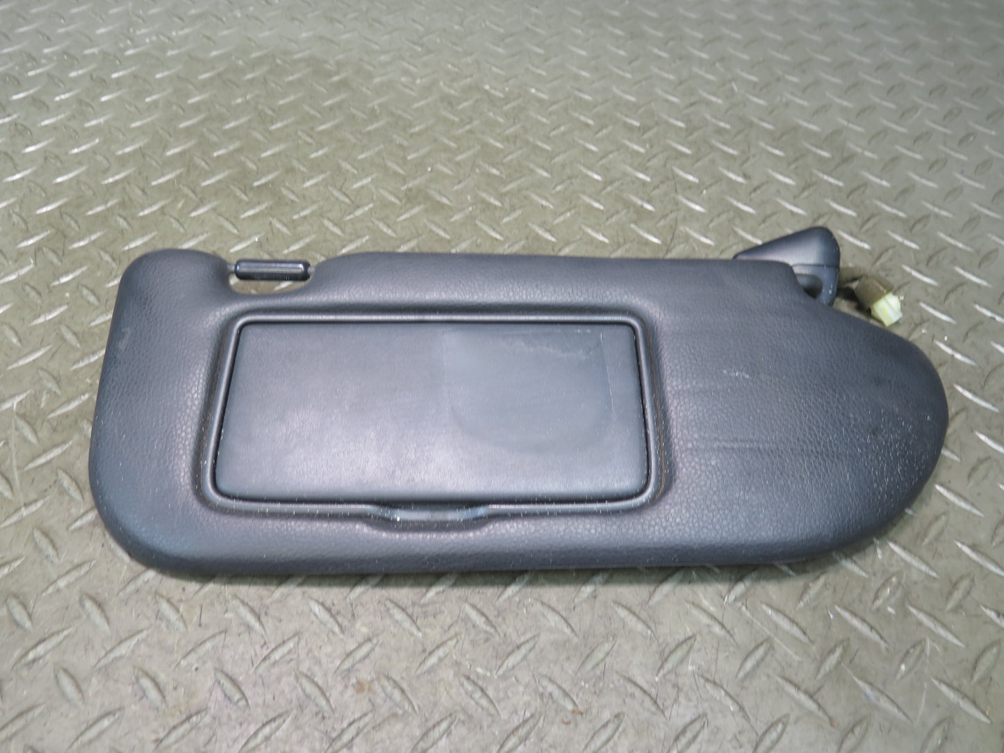 2006 Nissan Z33 350Z Convertible Set of 2 Front Left & Right Sun Visor Black OEM
