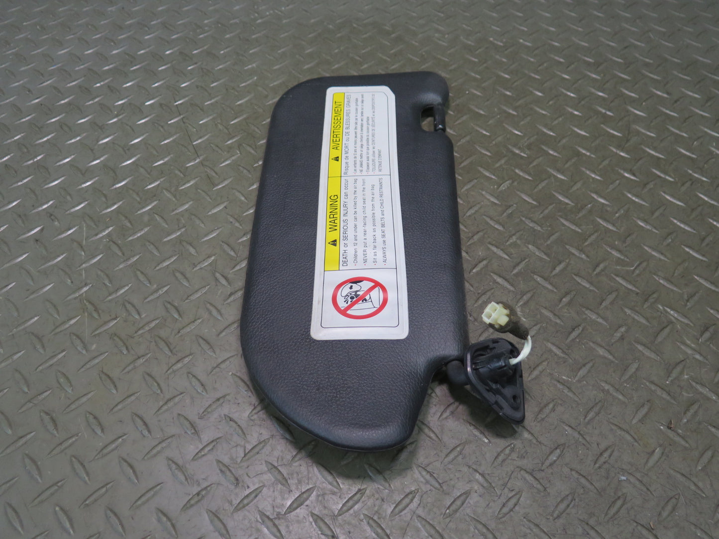2006 Nissan Z33 350Z Convertible Set of 2 Front Left & Right Sun Visor Black OEM