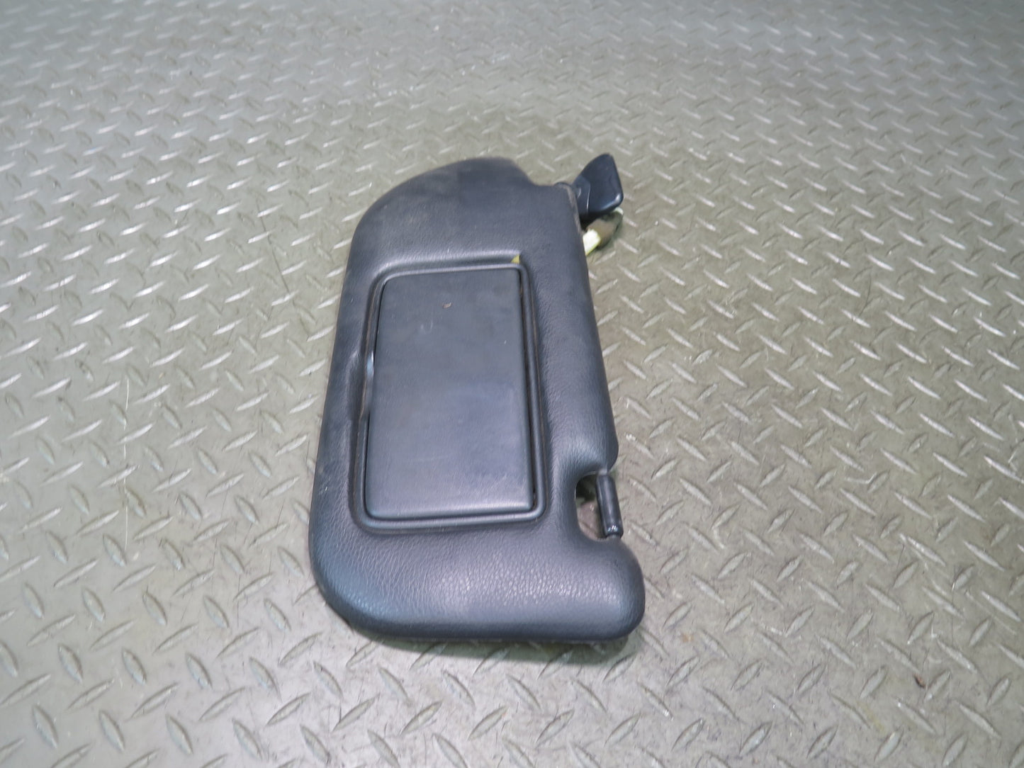 2006 Nissan Z33 350Z Convertible Set of 2 Front Left & Right Sun Visor Black OEM