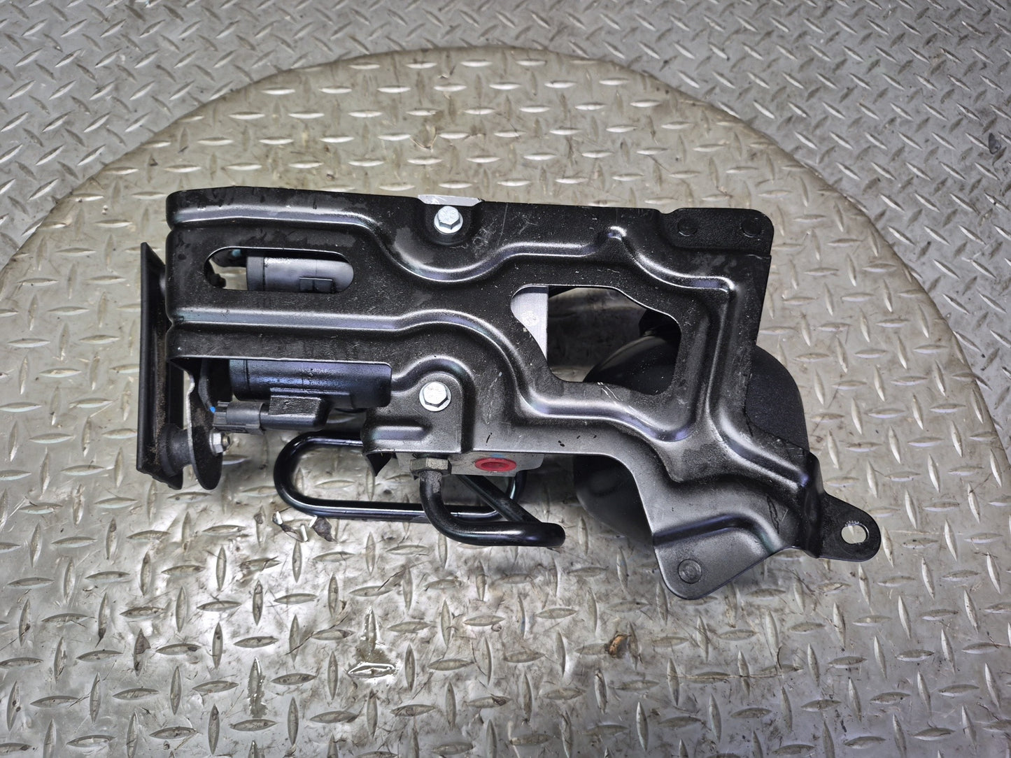 03-06 Mercedes R230 SL55 AMG Rear ABC Hydraulic Suspension Valve Block Pump OEM