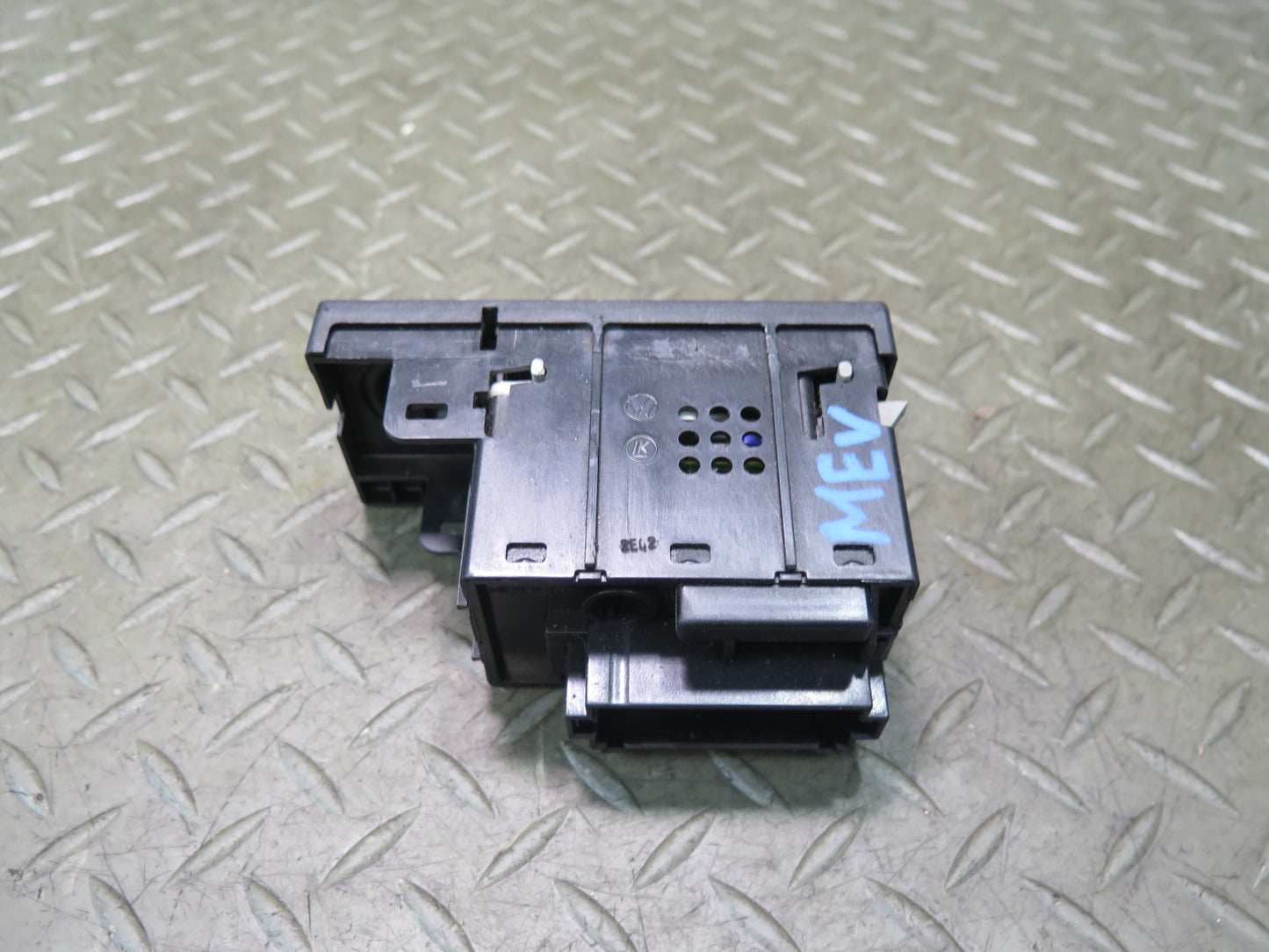 99-03 VW Eurovan T4 Headlight Fog Light Dimmer Switch 7D0941531T OEM