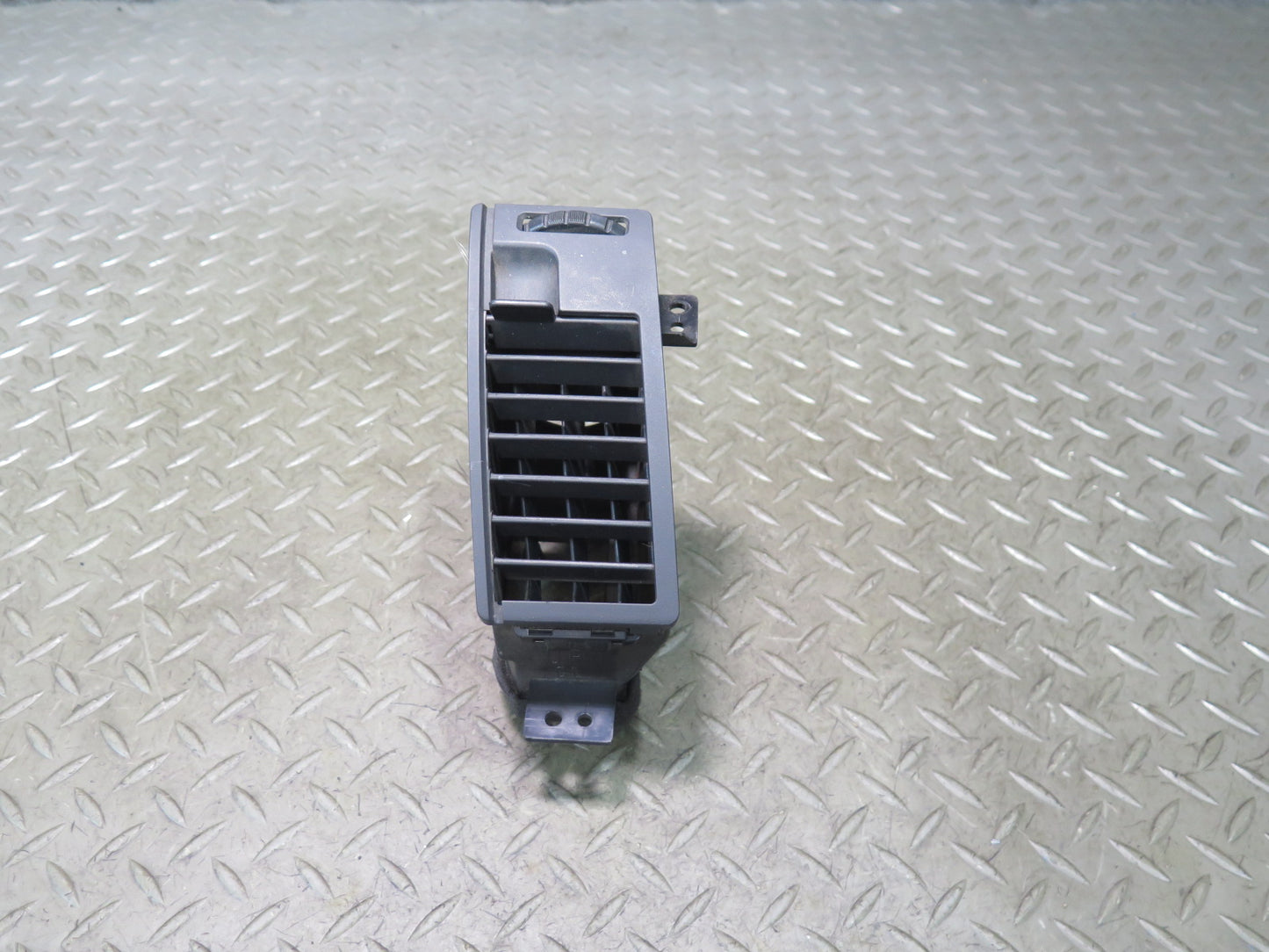 04-09 Nissan 350Z Z33 Convertible Dash Front Left & Right A/C Air Vent Set OEM