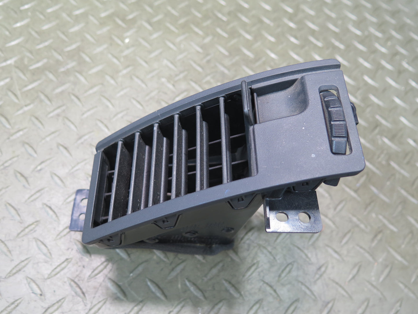 04-09 Nissan 350Z Z33 Convertible Dash Front Left & Right A/C Air Vent Set OEM