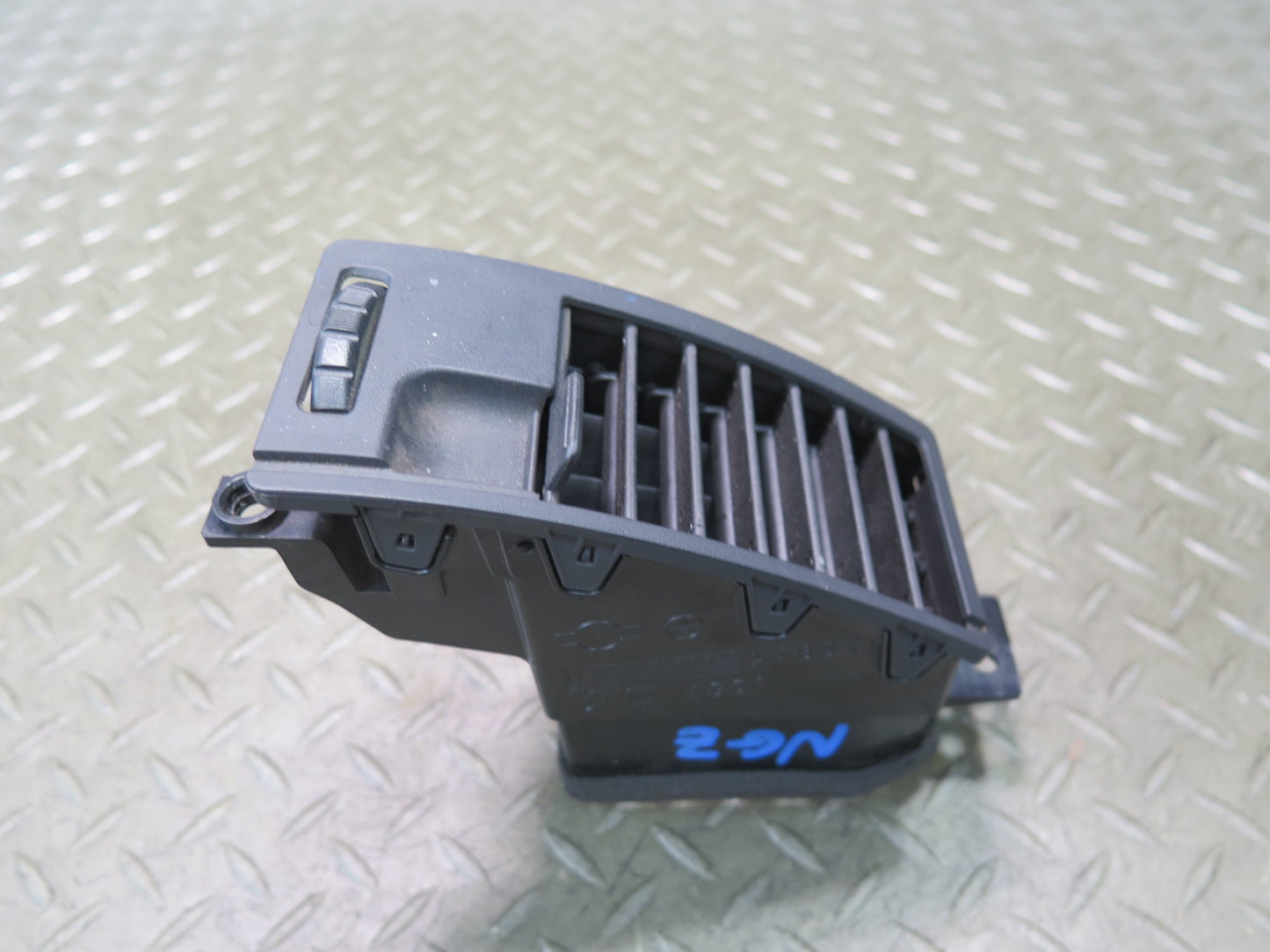 04-09 Nissan 350Z Z33 Convertible Dash Front Left & Right A/C Air Vent Set OEM