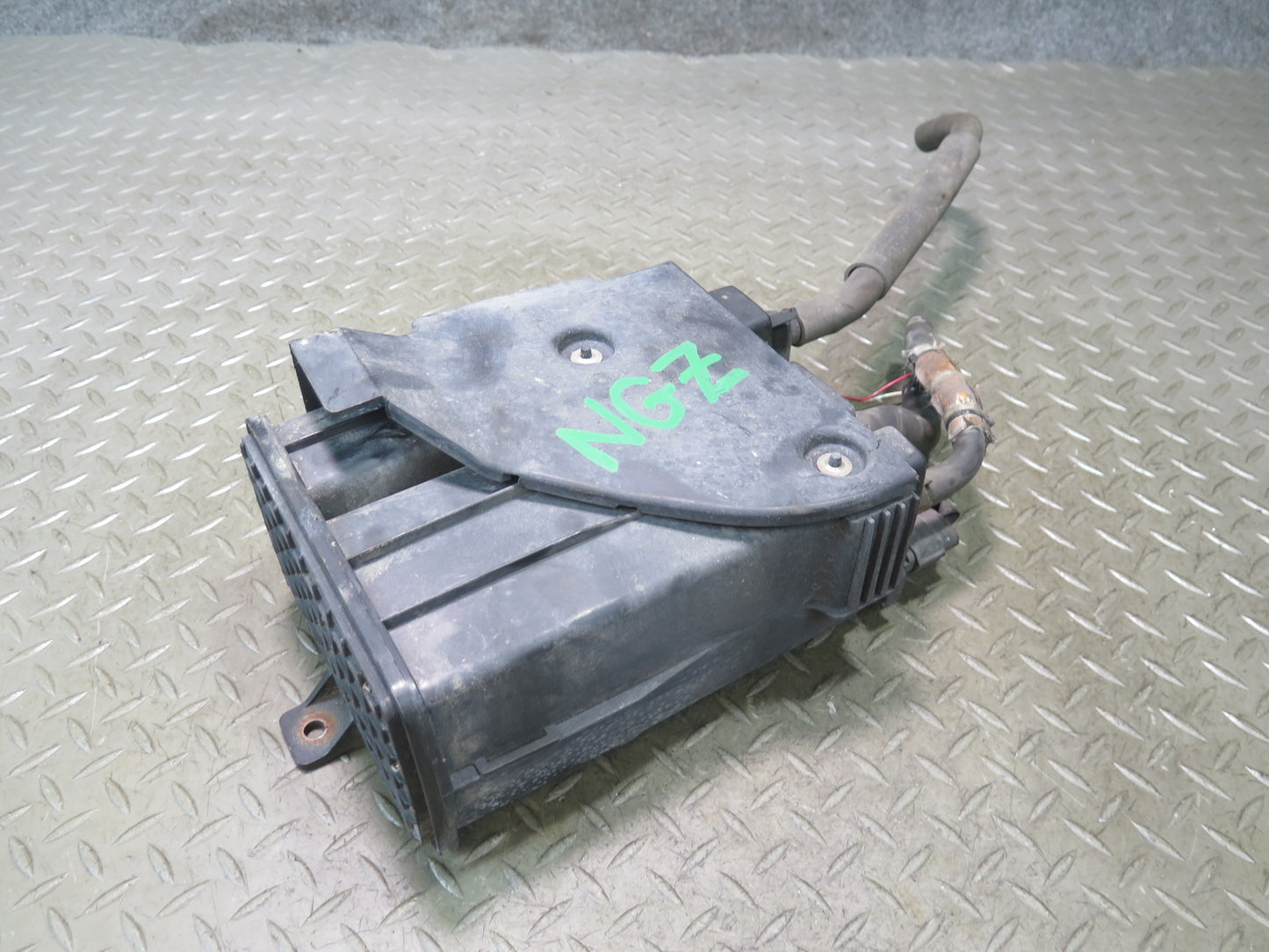 03-09 Nissan 350Z Z33 Fuel Evap Vapor Charcoal Canister OEM