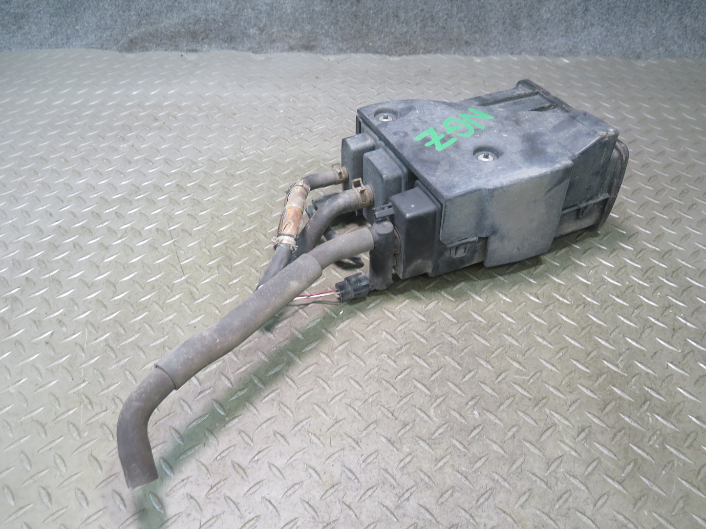 03-09 Nissan 350Z Z33 Fuel Evap Vapor Charcoal Canister OEM