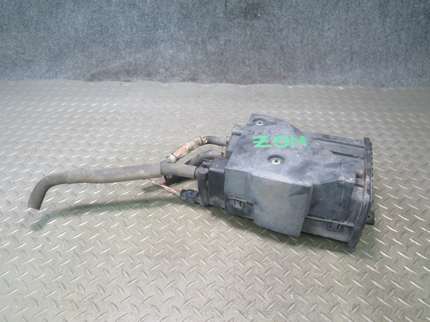 03-09 Nissan 350Z Z33 Fuel Evap Vapor Charcoal Canister OEM
