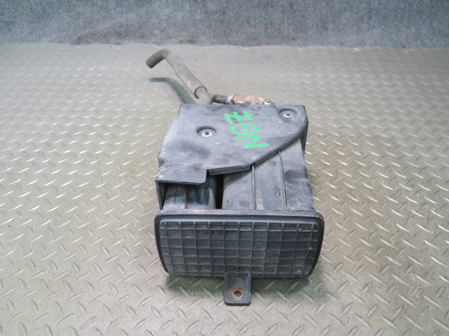 03-09 Nissan 350Z Z33 Fuel Evap Vapor Charcoal Canister OEM