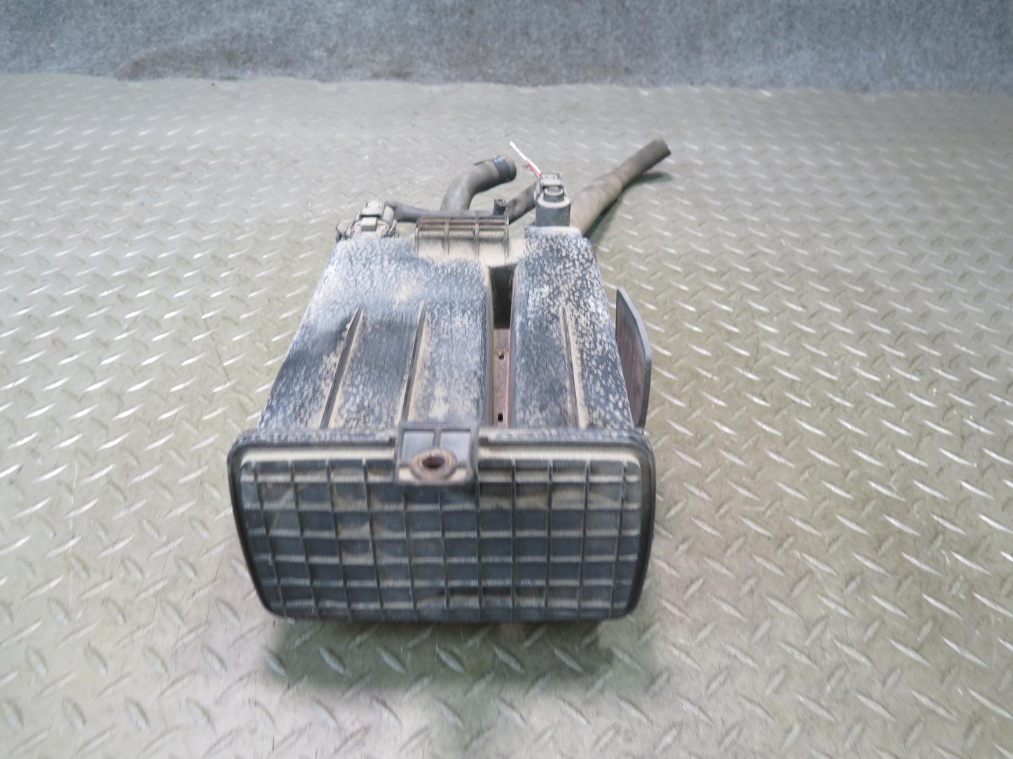 03-09 Nissan 350Z Z33 Fuel Evap Vapor Charcoal Canister OEM
