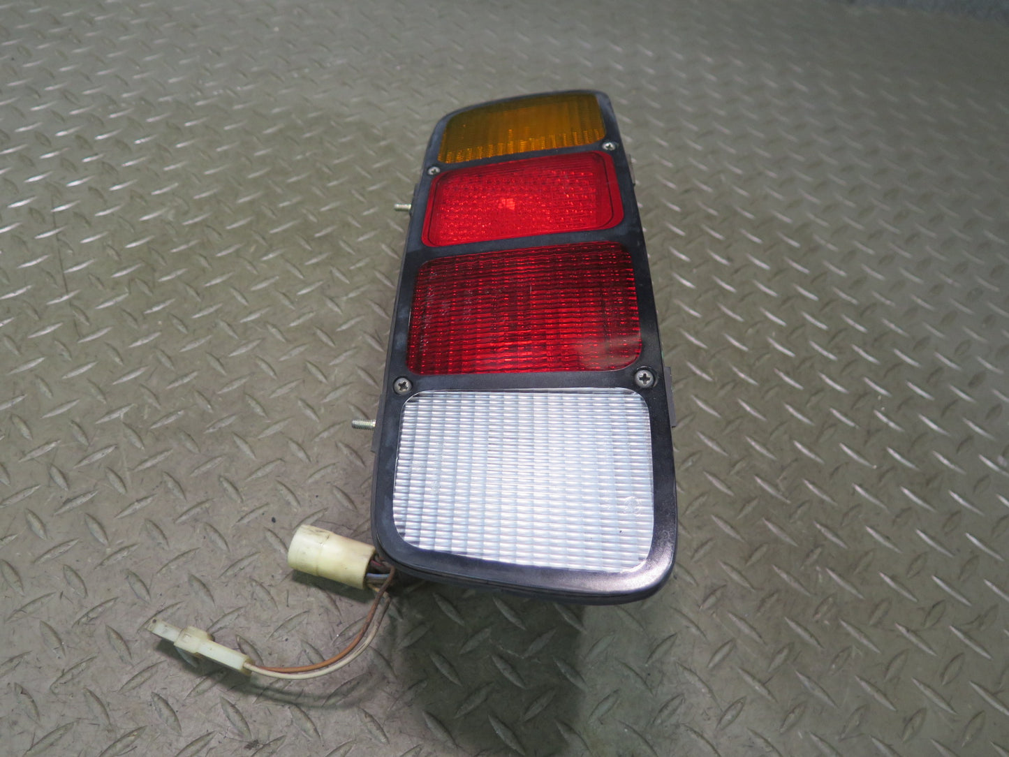 1978-1986 Porsche 928 S Rear Left & Right Side Tail Brake Light Lamp Set Damaged