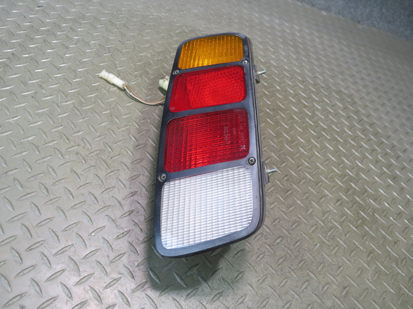 1978-1986 Porsche 928 S Rear Left & Right Side Tail Brake Light Lamp Set Damaged