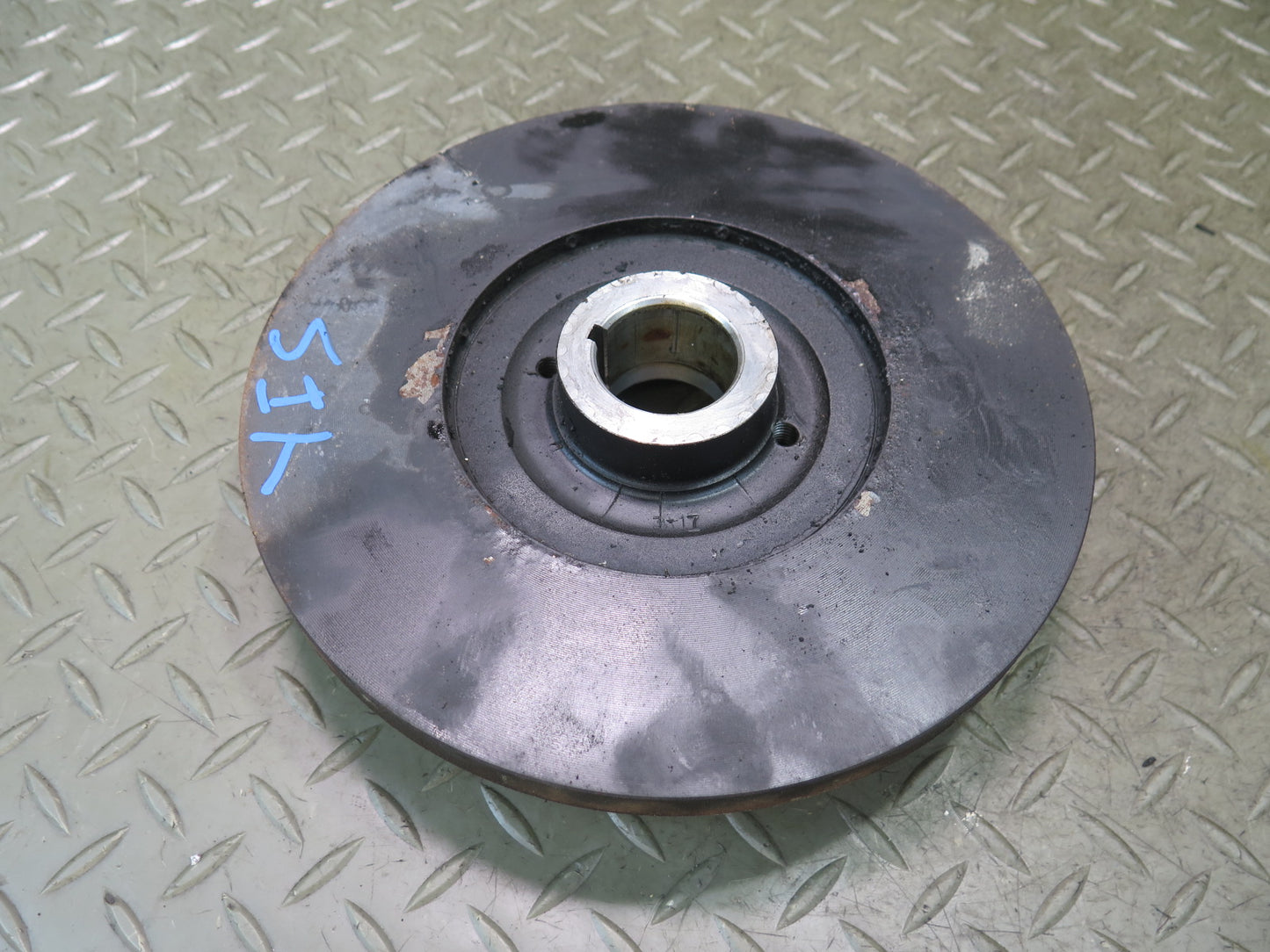 01-05 Lexus JCE10L IS300 Engine Crankshaft Harmonic Balancer Pulley OEM