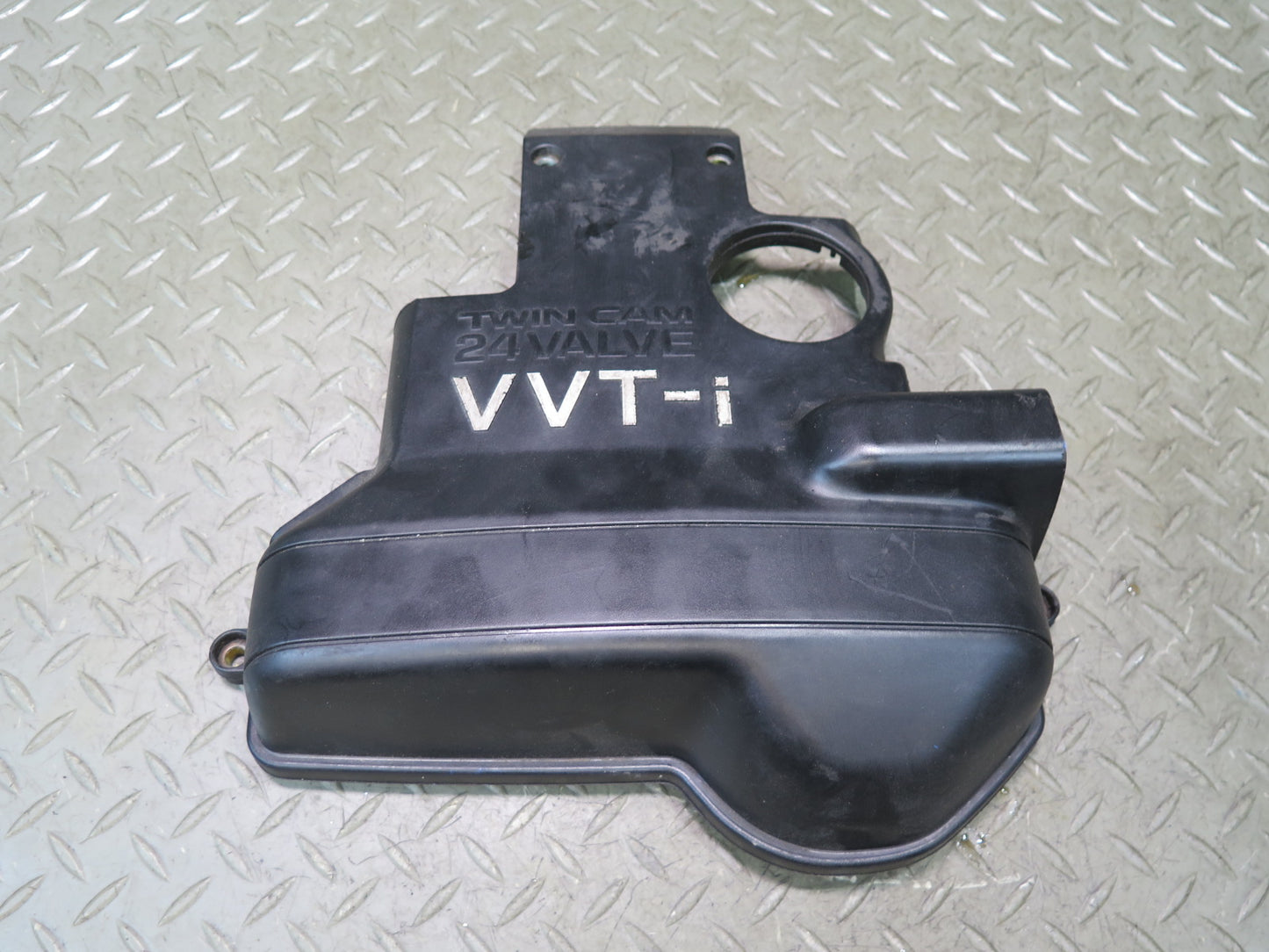01-05 Lexus JCE10L IS300 2JZGE Engine Upper Timing Belt Cover OEM