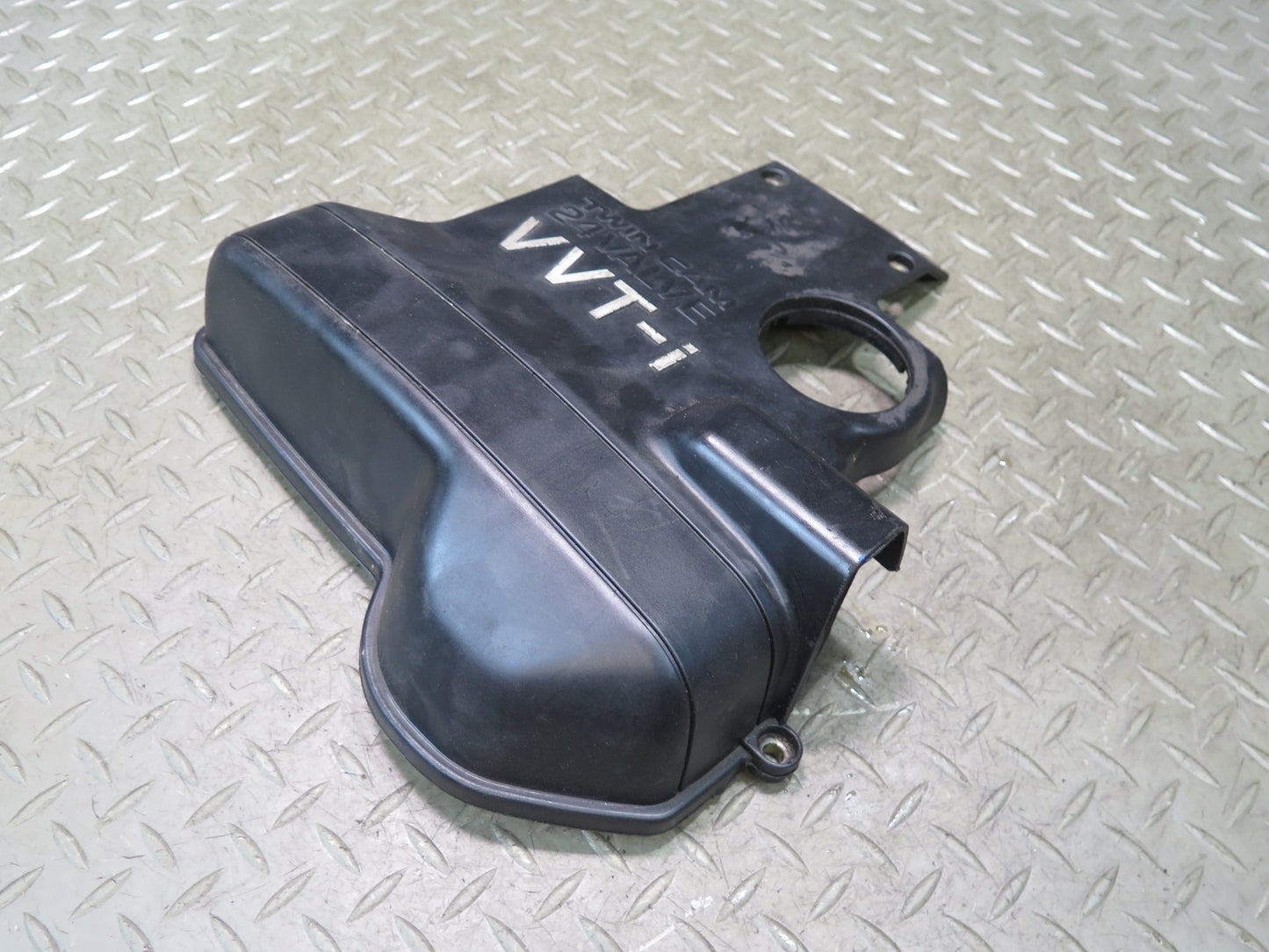 01-05 Lexus JCE10L IS300 2JZGE Engine Upper Timing Belt Cover OEM