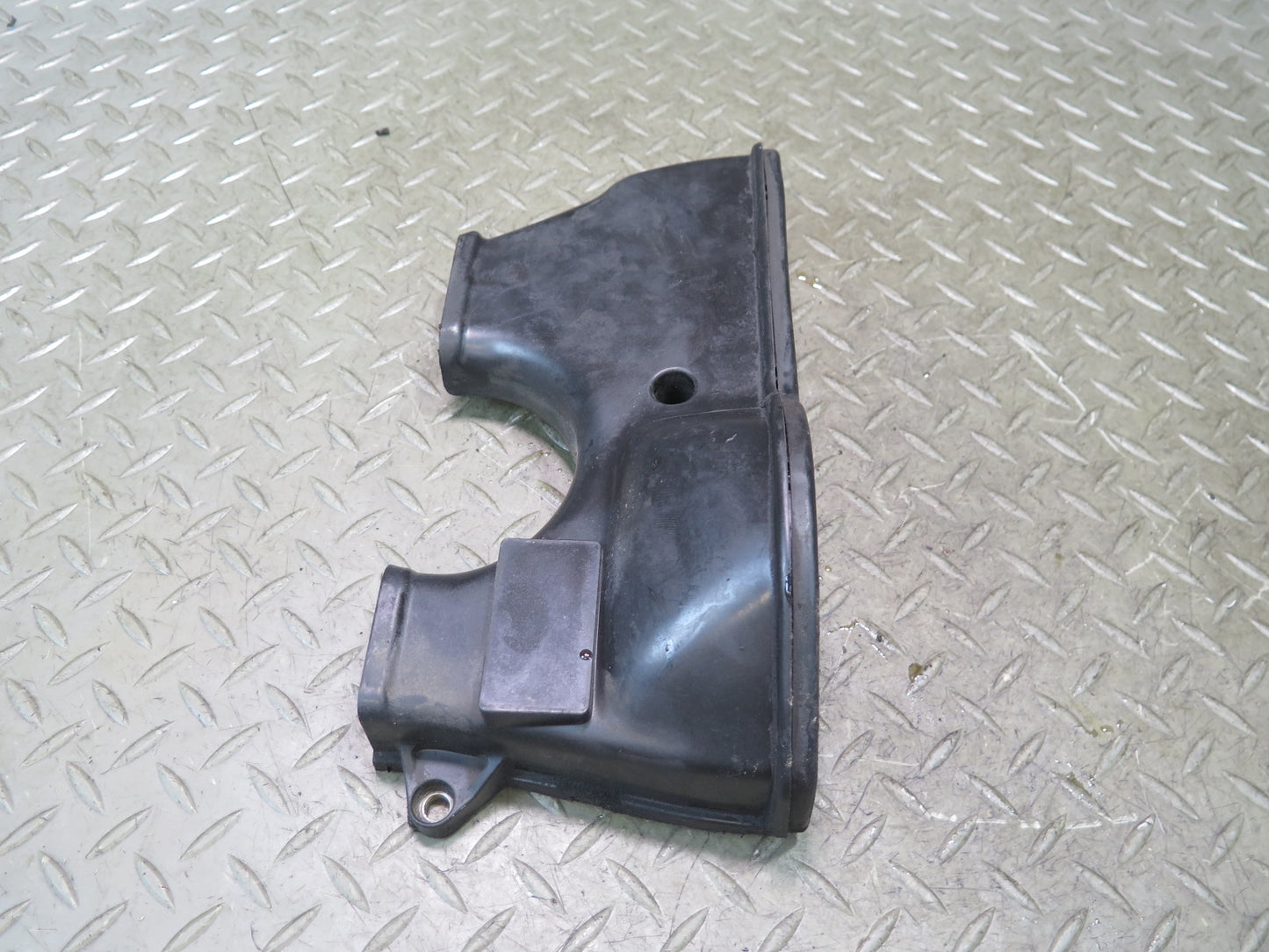 01-05 Lexus JCE10L IS300 2JZGE Set of 2 Engine Timing Belt Cover OEM