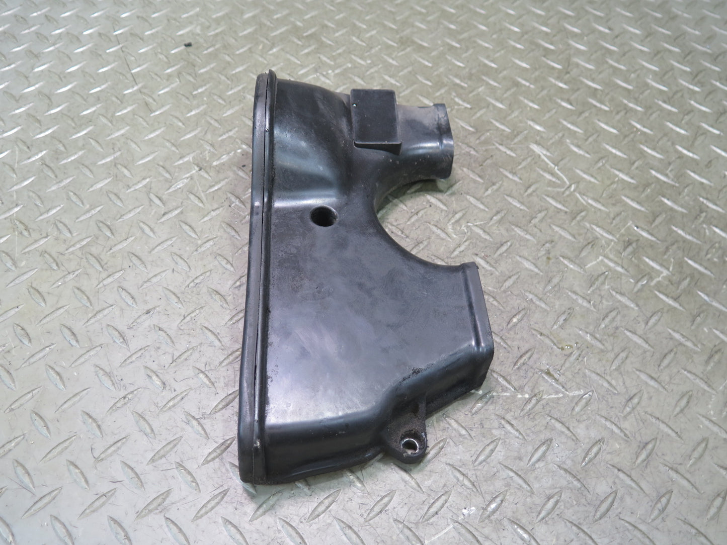 01-05 Lexus JCE10L IS300 2JZGE Set of 2 Engine Timing Belt Cover OEM