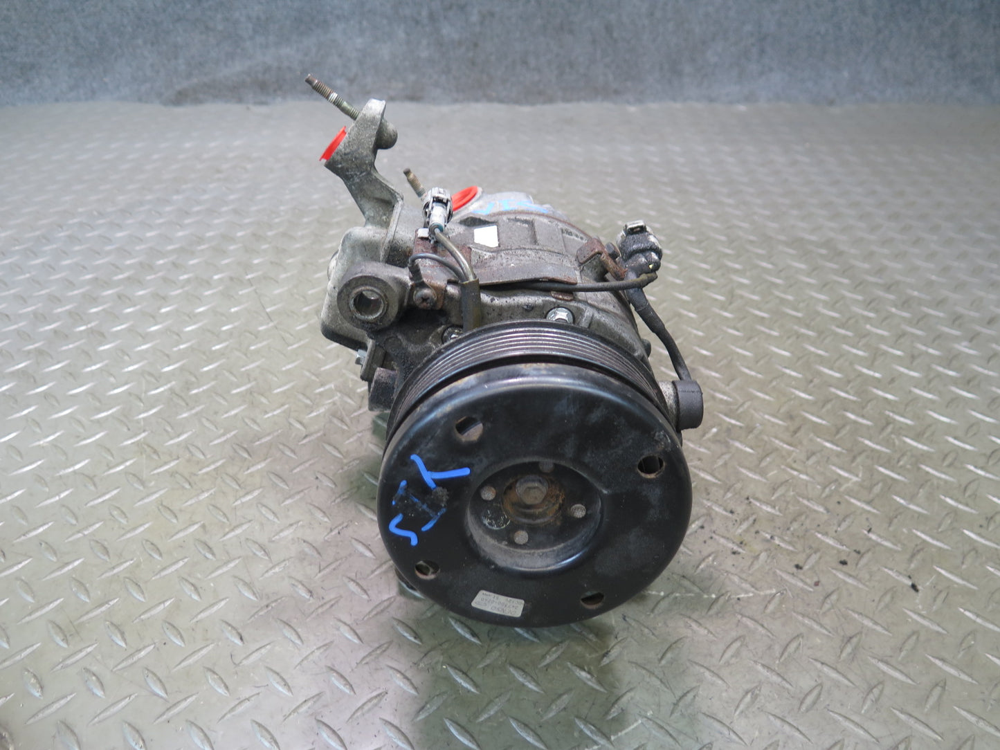 01-05 Lexus JCE10L IS300 A/C Air Conditioning Compressor OEM