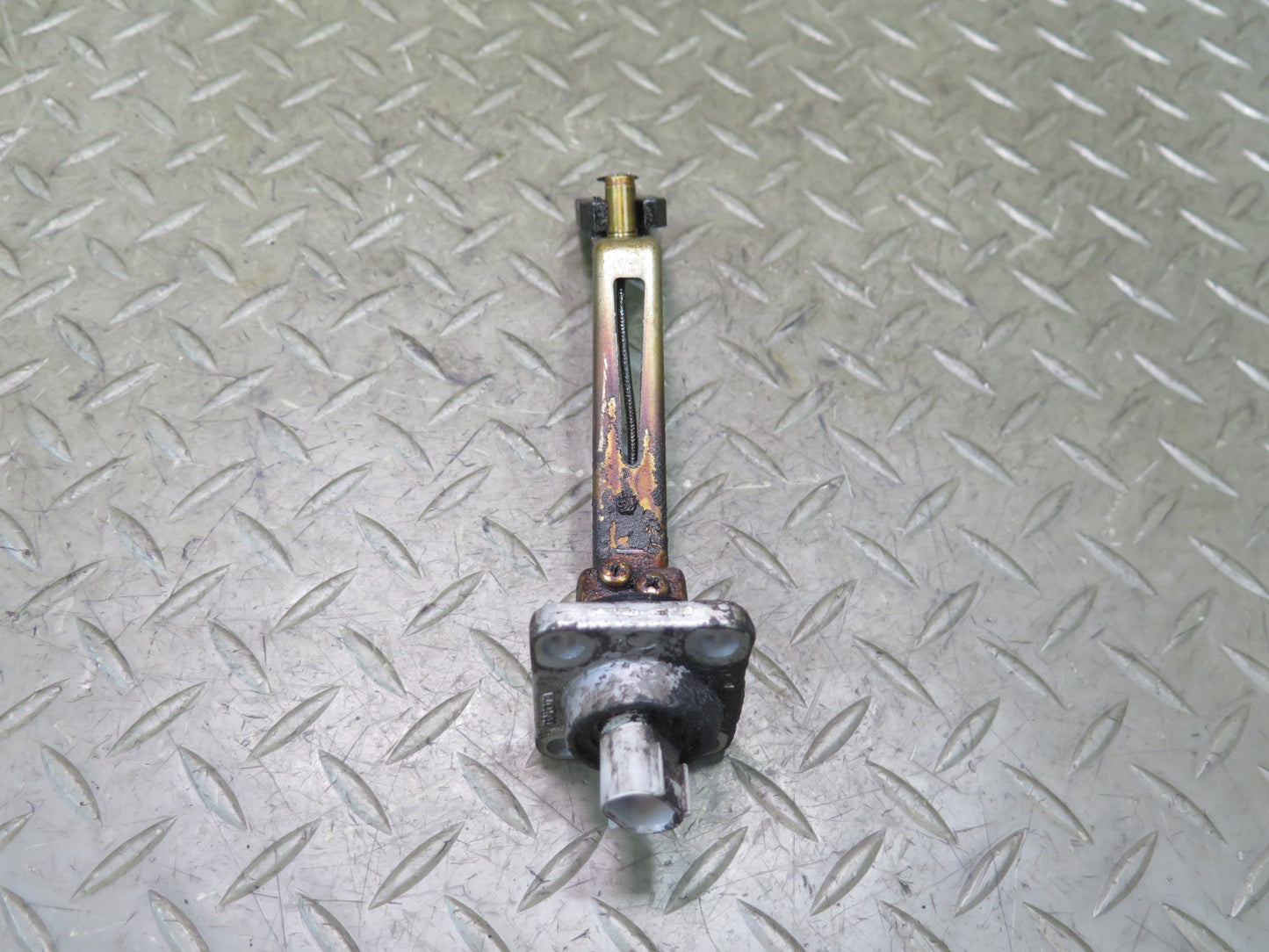 01-05 Lexus JCE10L IS300 3.0L 2JZGE Engine Pan Oil Level Sensor OEM