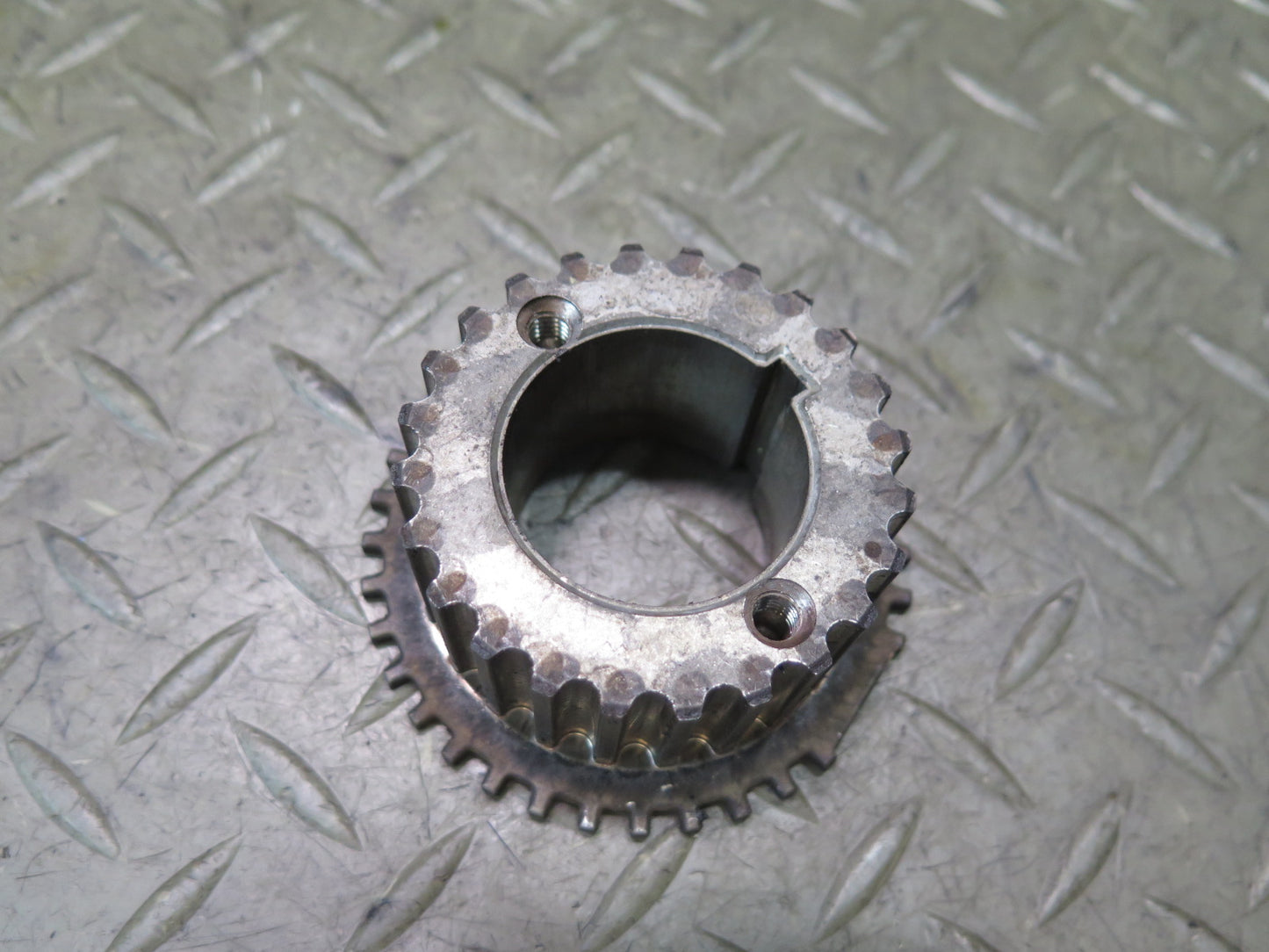 01-05 Lexus JCE10L IS300 3.0L 2JZGE Engine Crankshaft Timing Gear Pulley OEM