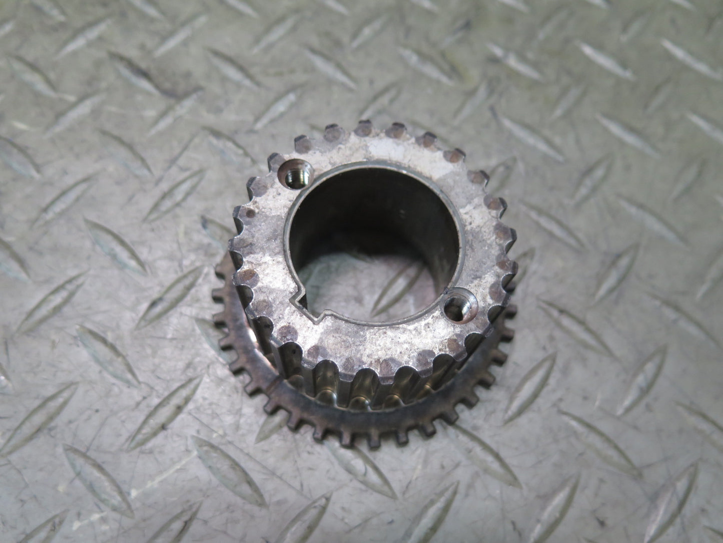 01-05 Lexus JCE10L IS300 3.0L 2JZGE Engine Crankshaft Timing Gear Pulley OEM