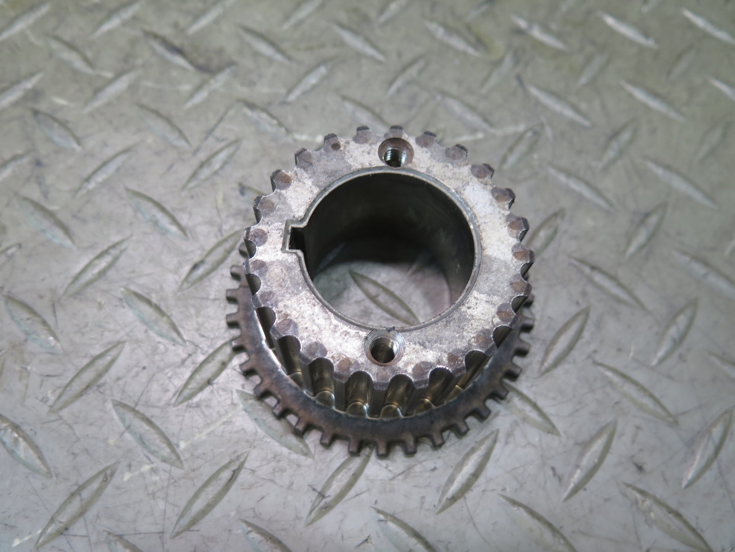 01-05 Lexus JCE10L IS300 3.0L 2JZGE Engine Crankshaft Timing Gear Pulley OEM