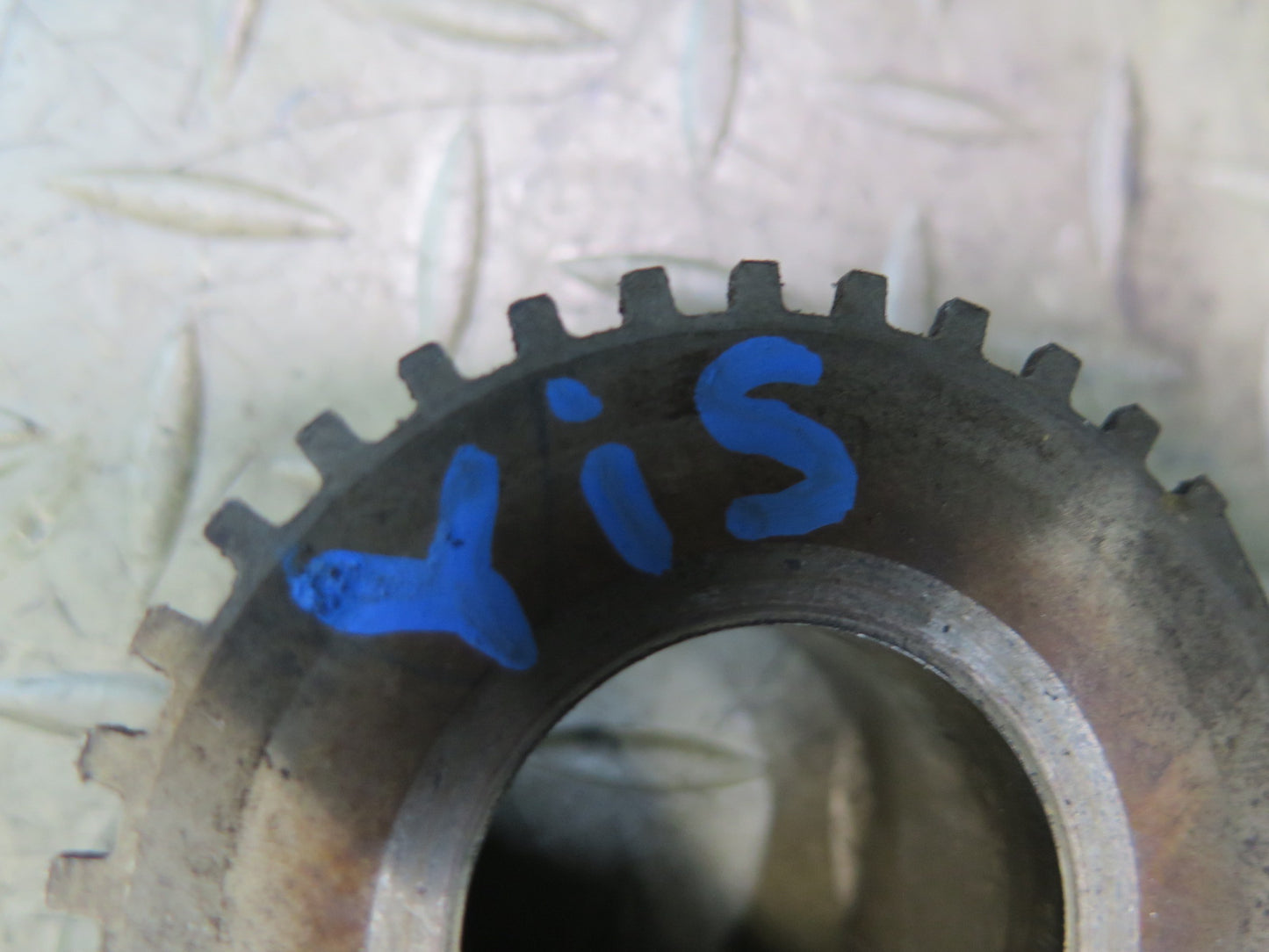 01-05 Lexus JCE10L IS300 3.0L 2JZGE Engine Crankshaft Timing Gear Pulley OEM