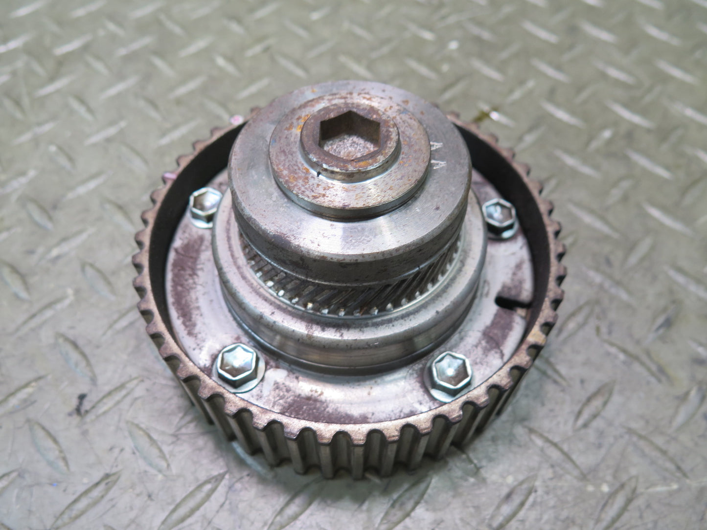 01-05 Lexus JCE10L IS300 3.0L 2JZGE Vvt-i Intake Camshaft Gear Sprocket OEM