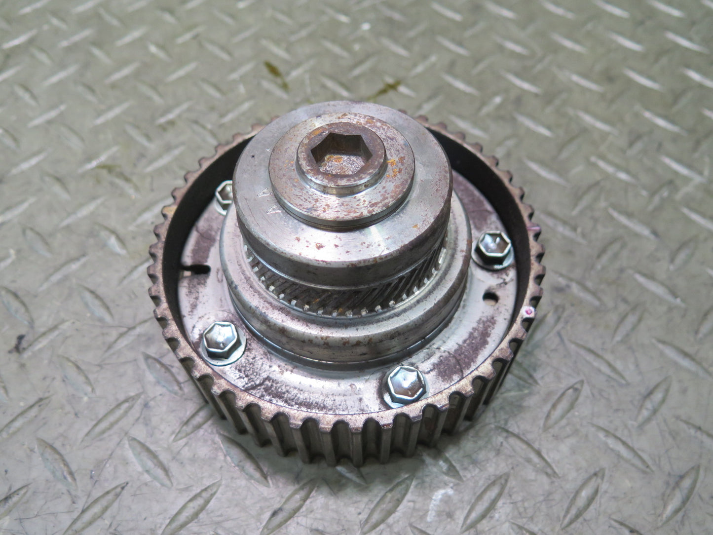 01-05 Lexus JCE10L IS300 3.0L 2JZGE Vvt-i Intake Camshaft Gear Sprocket OEM
