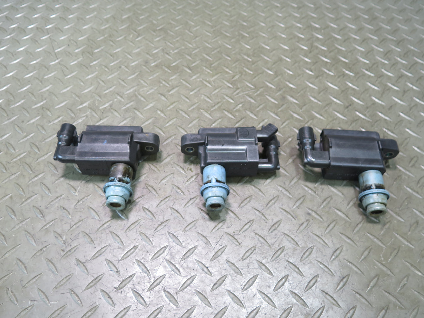 98-05 Lexus JCE10L IS300 GS300 SC300 2JZGE Set of 3 Engine Ignition Coil OEM