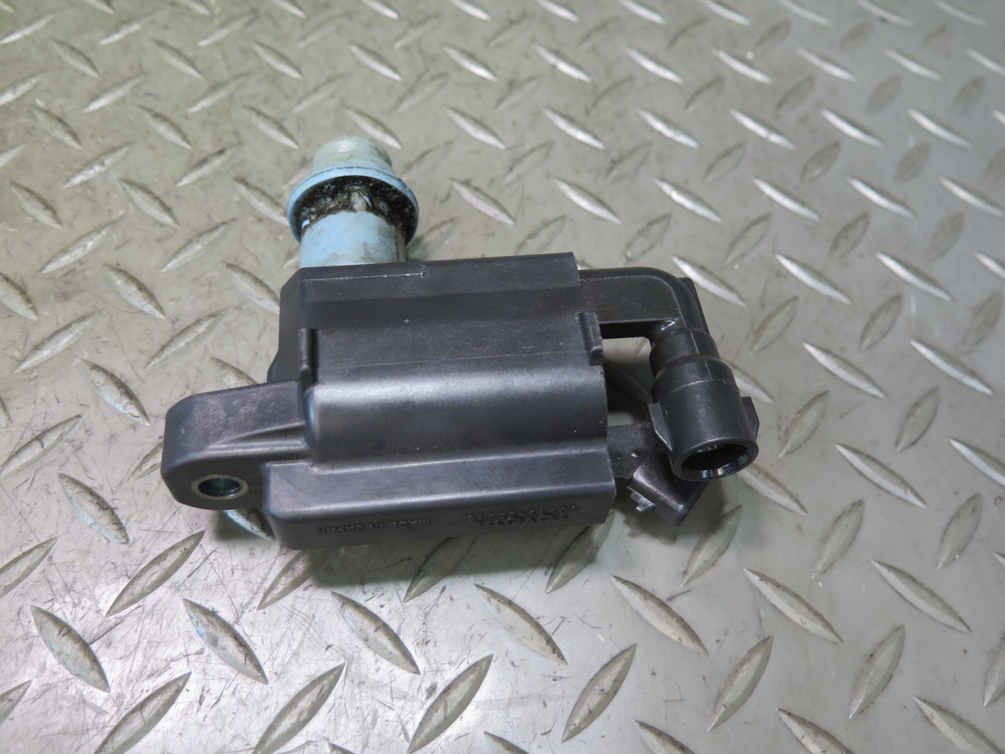 98-05 Lexus JCE10L IS300 GS300 SC300 2JZGE Set of 3 Engine Ignition Coil OEM