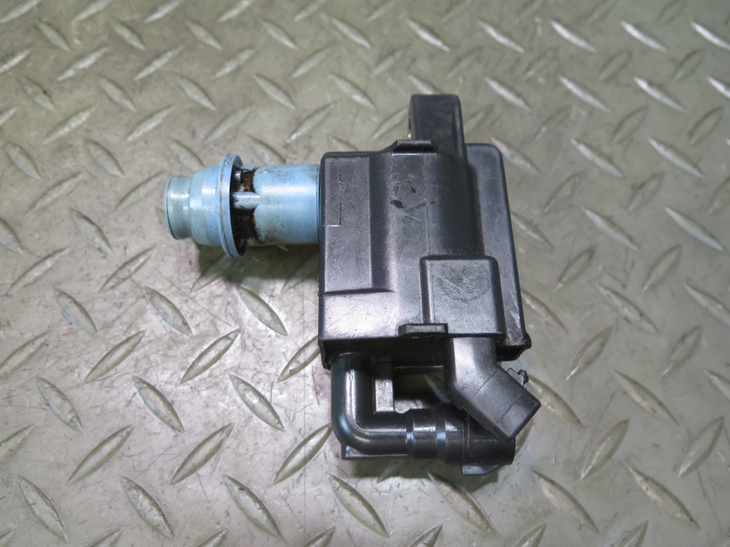 98-05 Lexus JCE10L IS300 GS300 SC300 2JZGE Set of 3 Engine Ignition Coil OEM