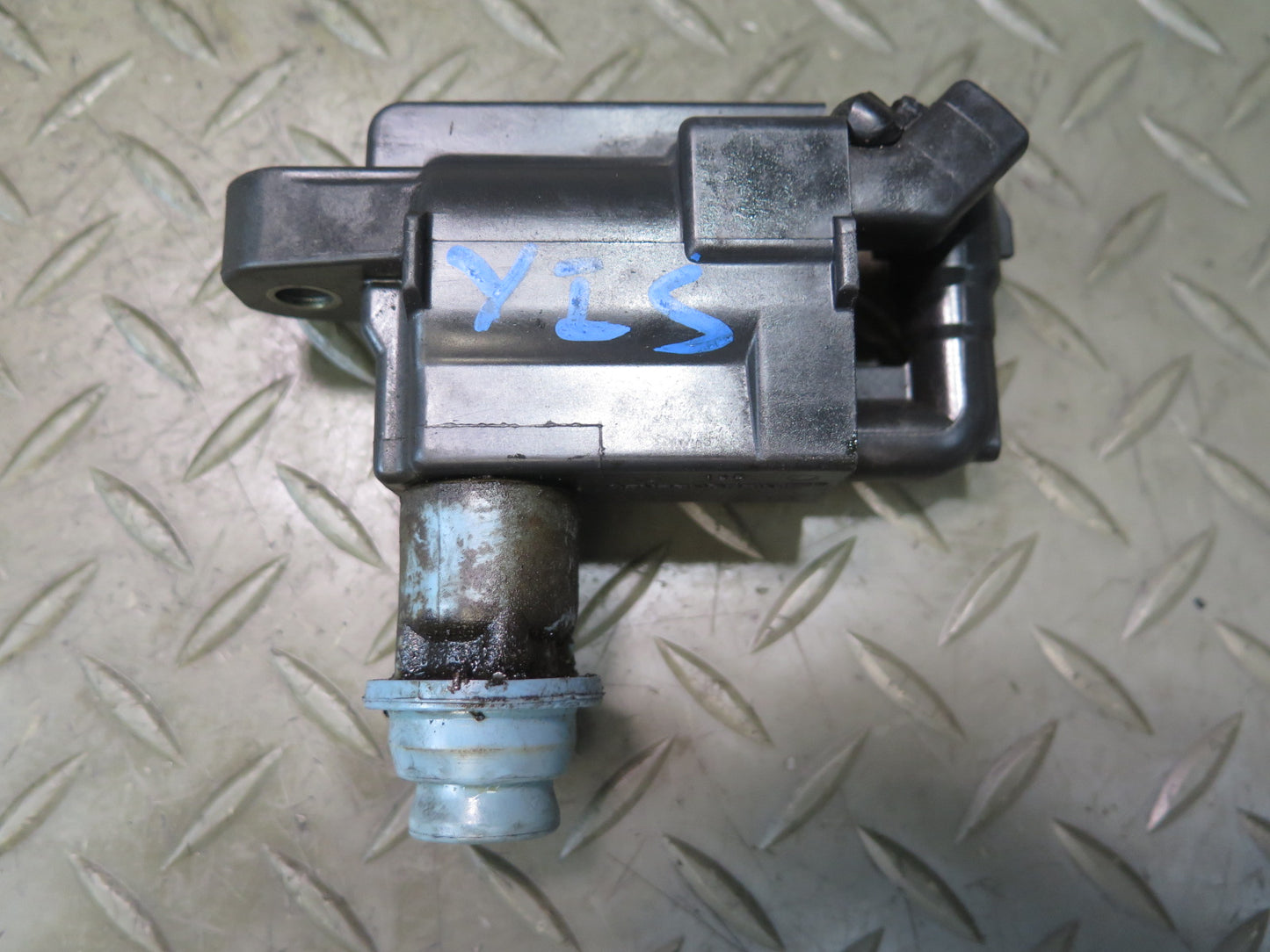 98-05 Lexus JCE10L IS300 GS300 SC300 2JZGE Set of 3 Engine Ignition Coil OEM