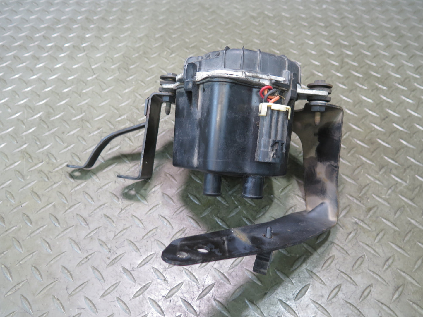 94-96 Chevrolet Corvette C4 Secondary Air Injection Smog Pump OEM