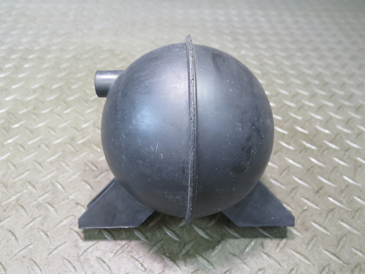 84-96 Chevrolet Corvette C4 Cruise Control Vacuum Reservoir Ball Tank OEM