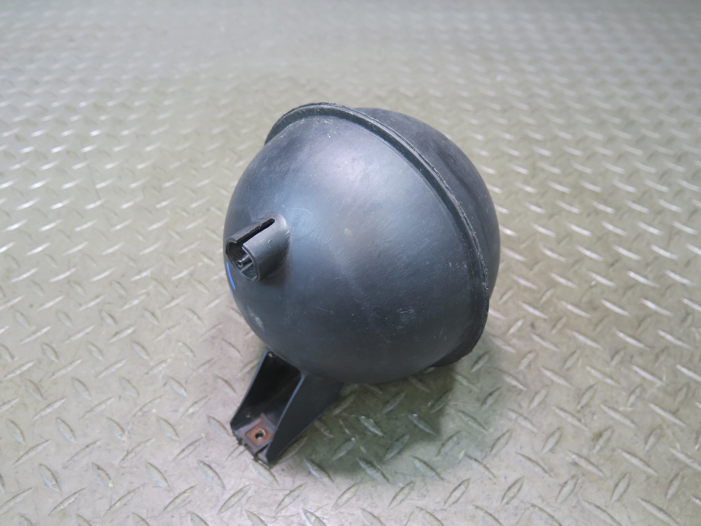 84-96 Chevrolet Corvette C4 Cruise Control Vacuum Reservoir Ball Tank OEM
