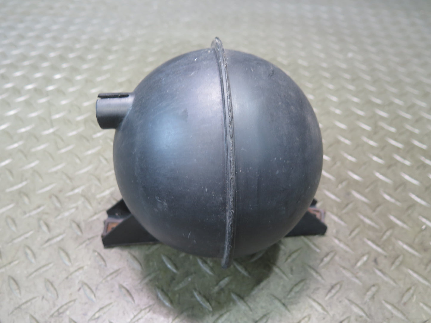 84-96 Chevrolet Corvette C4 Cruise Control Vacuum Reservoir Ball Tank OEM