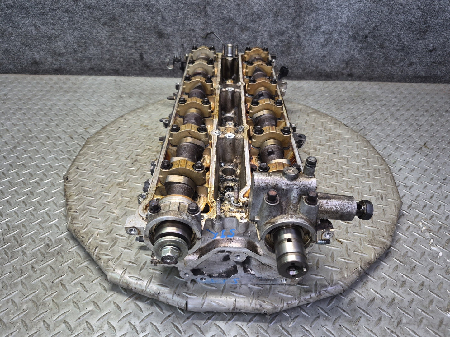 01-05 Lexus JCE10L IS300 GS300 2JZGE Vvti Engine Cylinder Head w Camshafts OEM