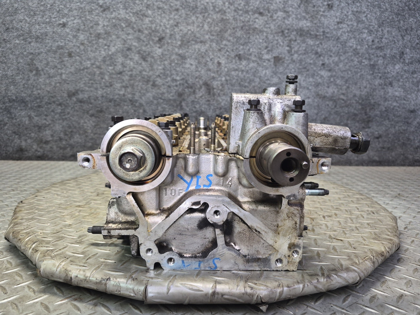 01-05 Lexus JCE10L IS300 GS300 2JZGE Vvti Engine Cylinder Head w Camshafts OEM