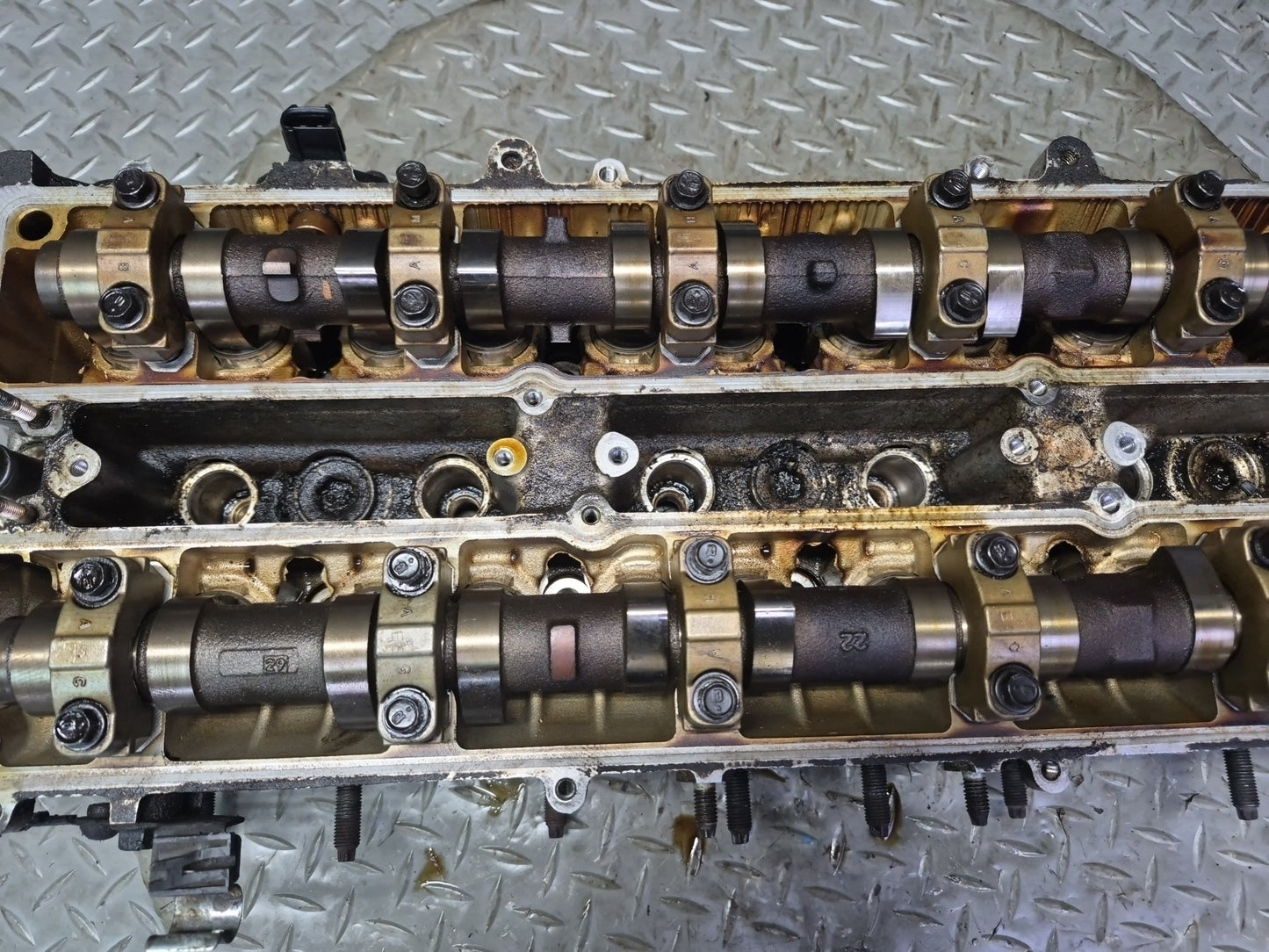 01-05 Lexus JCE10L IS300 GS300 2JZGE Vvti Engine Cylinder Head w Camshafts OEM