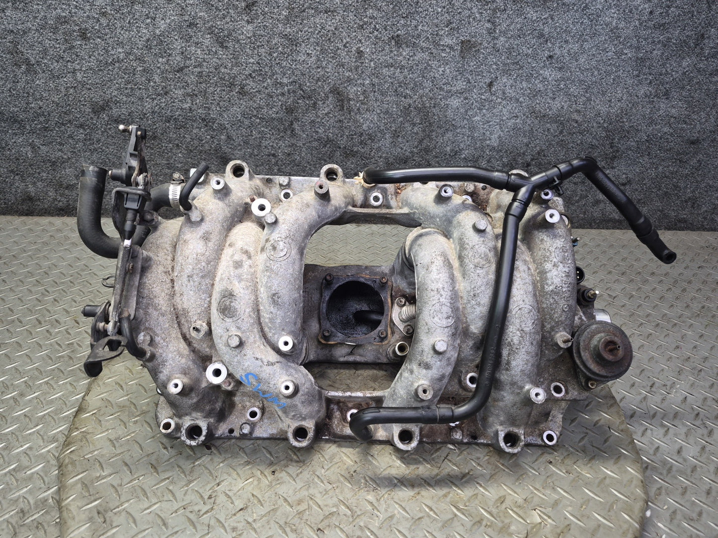 94-95 Mercedes W140 S500 M119.702 Engine Motor Air Intake Manifold OEM