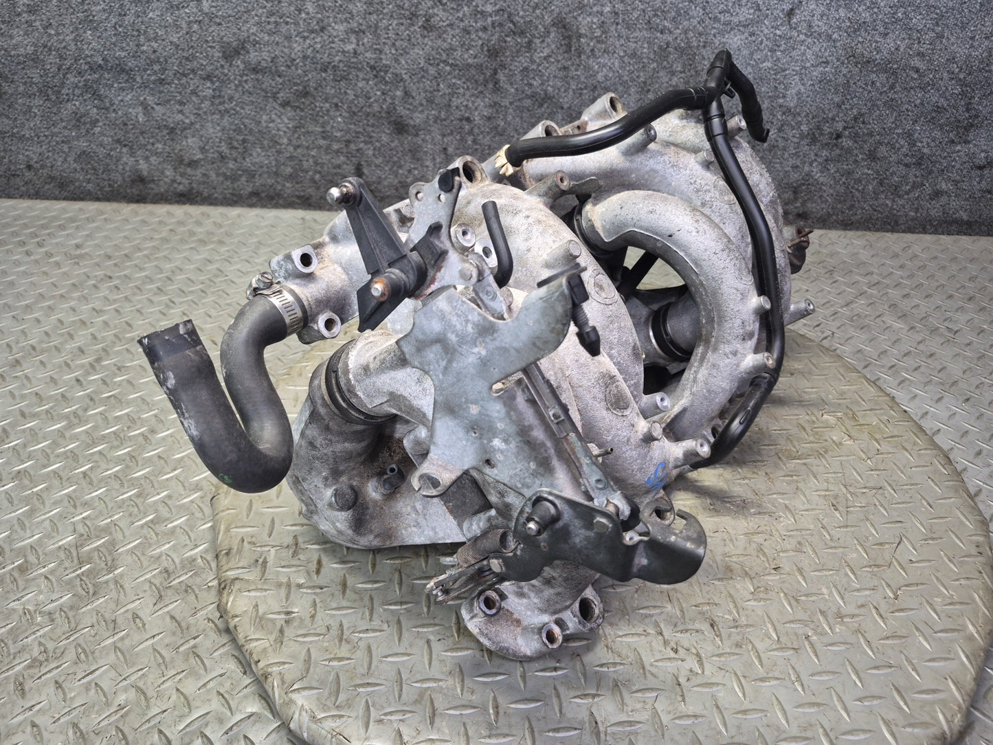 94-95 Mercedes W140 S500 M119.702 Engine Motor Air Intake Manifold OEM