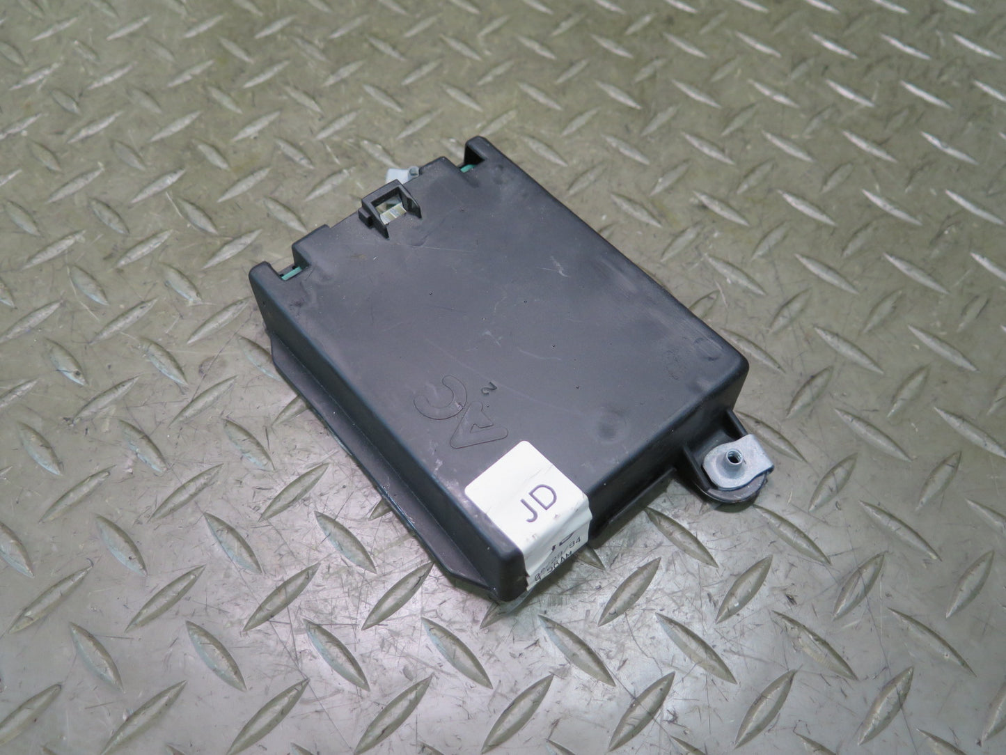 93-96 Chevrolet Corvette C4 Cruise Control Module 25140723 OEM